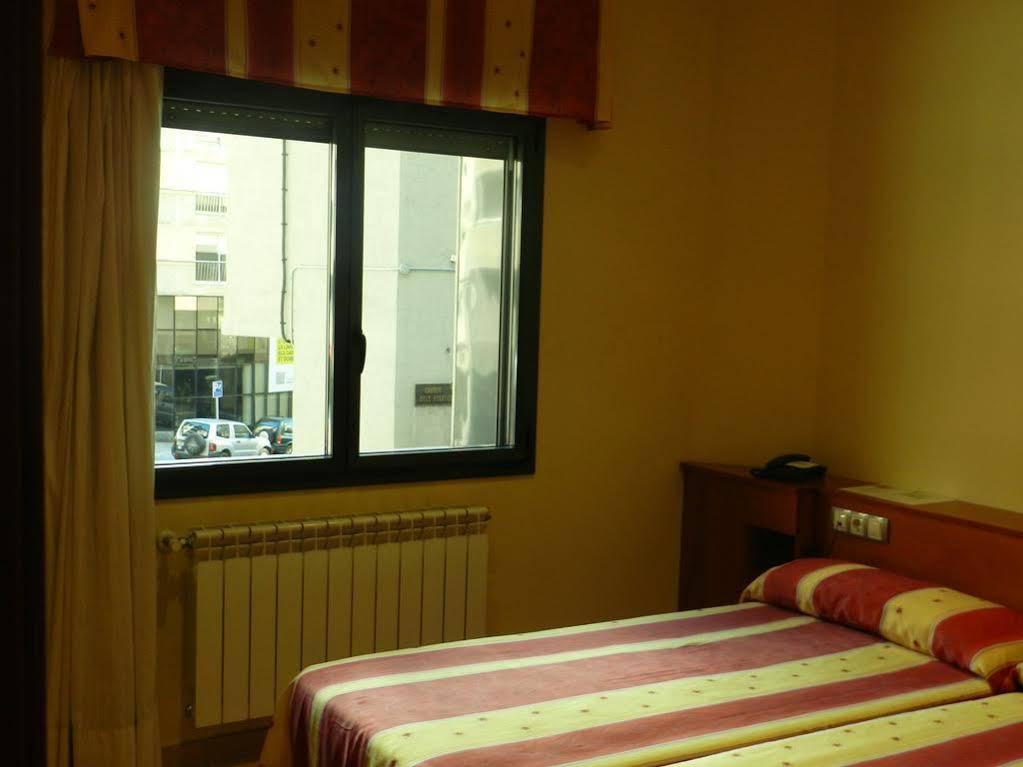 Aparthotel Iceberg Sant Julia de Loria Ngoại thất bức ảnh